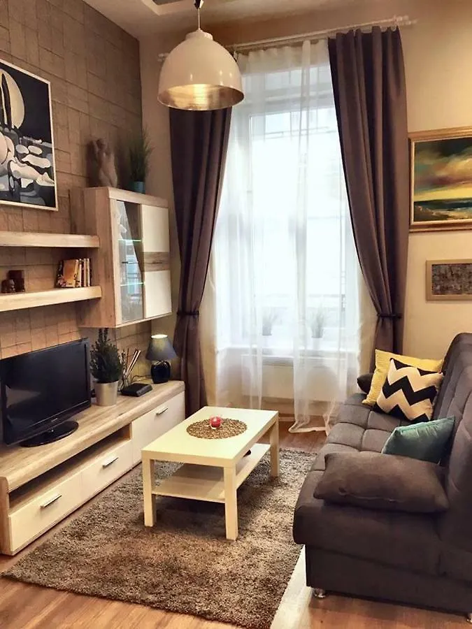 Chic & New Apartment In The Heart Of Budapest